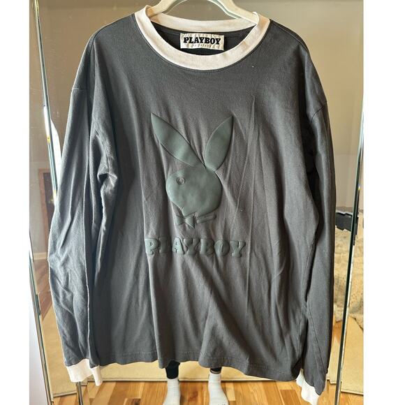 Playboy: Black and White Contrast Logo Long Sleeve - Picture 2 of 6